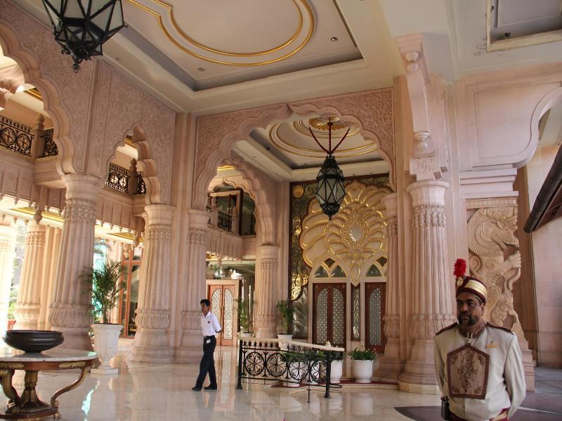 The Leela Palace Bengaluru Extérieur photo